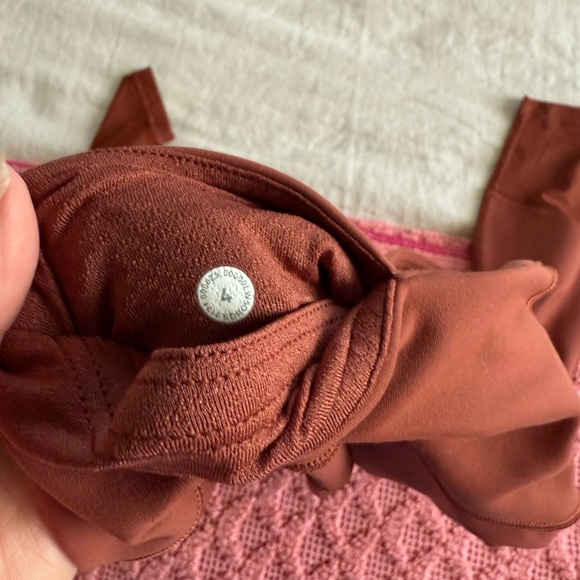 Lululemon Everlux & Mesh High Rise Leggings - 25" - Picture 8 of 8